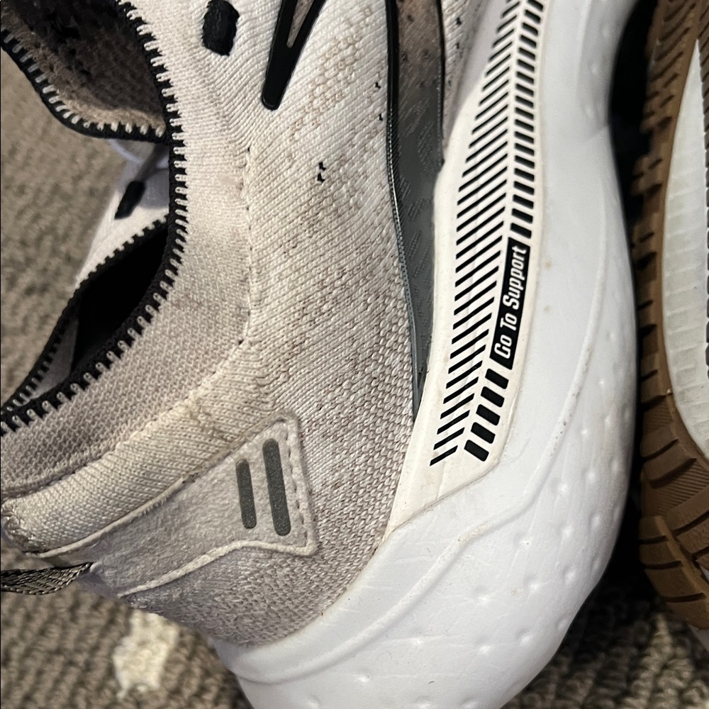 Brooks White and Black Athletic Sneakers, Glycerin GTS - Picture 8 of 12